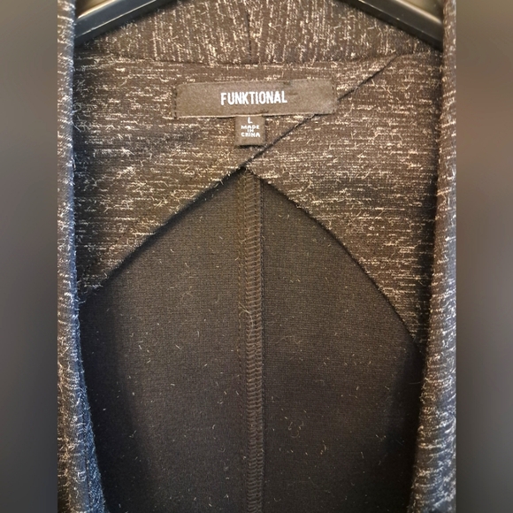 Functional hi-low Blazer - Picture 3 of 6